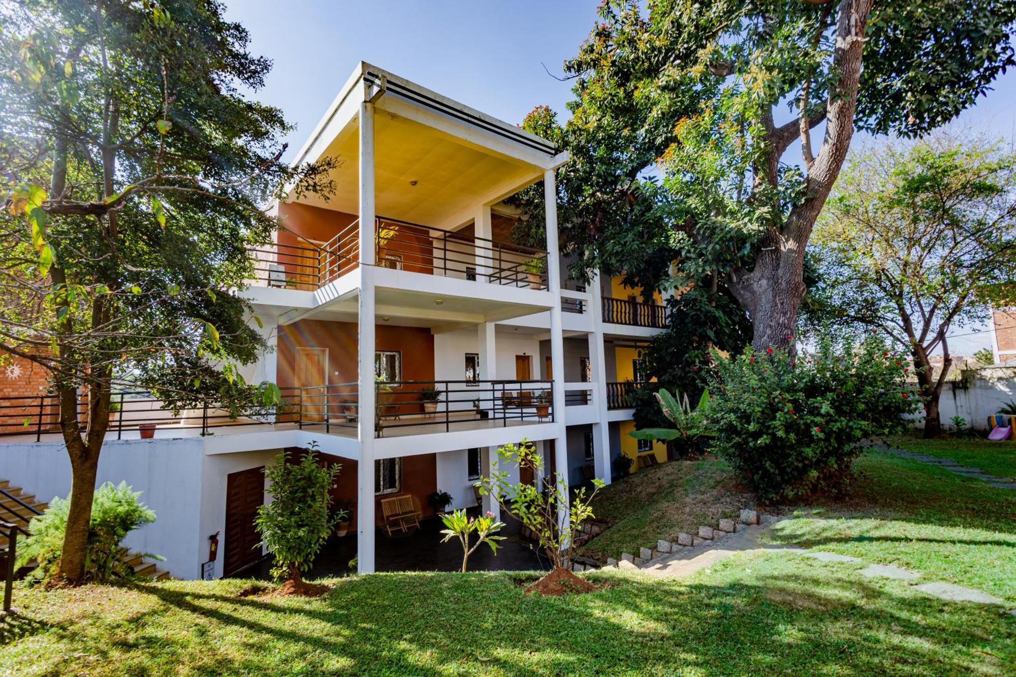 Hotel H1 Antsirabe Exterior foto
