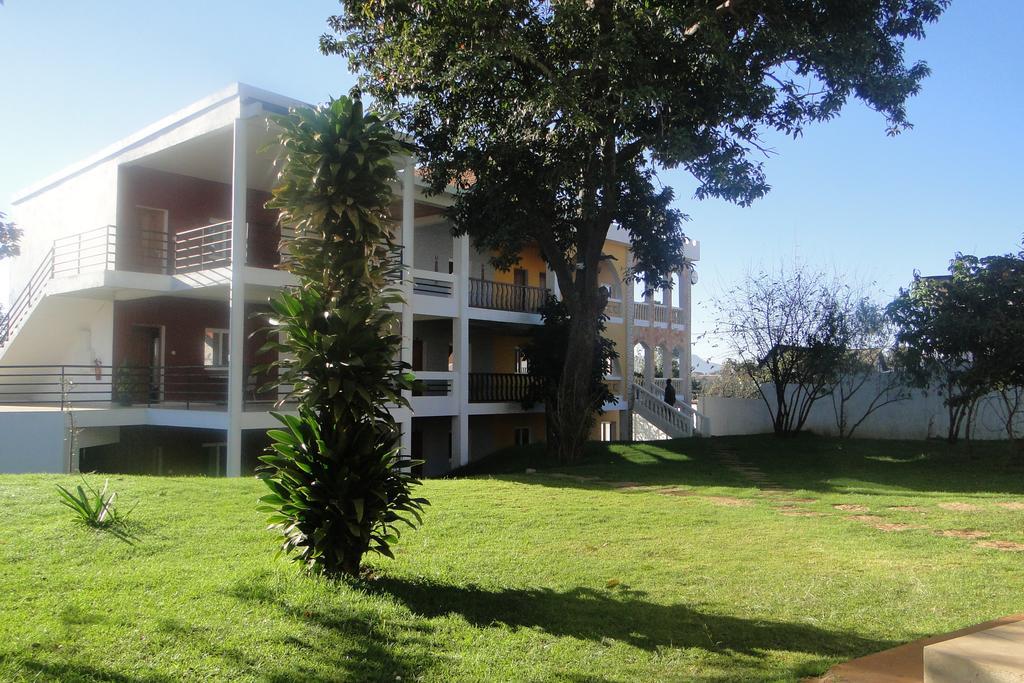 Hotel H1 Antsirabe Habitación foto